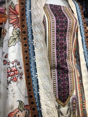 Mashaal Luxury Three-Piece - Image 3