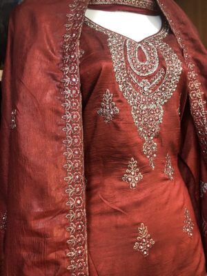 Gorgeous Three-piece - Image 5